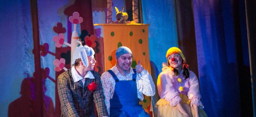 «Жыў-быў заяц» у Віцебску, а потым на «Перекрёсток» Навасібірска паляцеў «Жыў-быў заяц» у Віцебску, а потым на «Перекрёсток» Навасібірска паляцеў