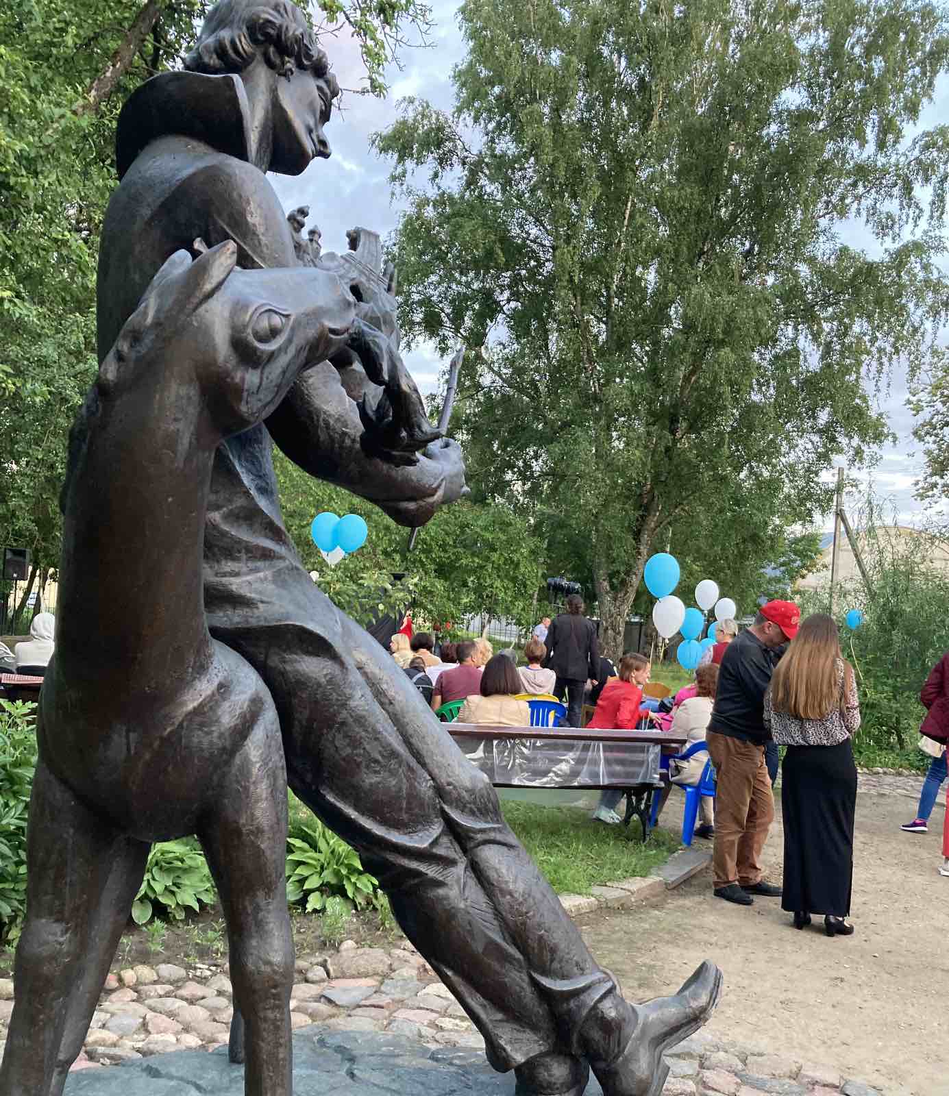 &laquo;Шагал. Шагал&hellip;&raquo; &mdash; пастаноўка Тэатра імя Якуба Коласа ў двары музея на Пакроўскай