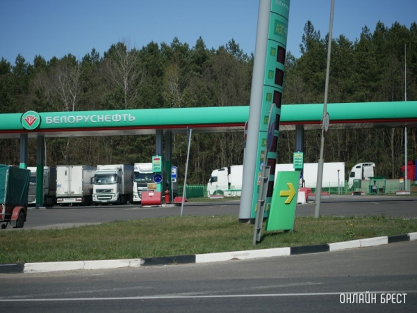 С 21 марта в Беларуси вновь дешевеет топливо С 21 марта в Беларуси вновь дешевеет топливо