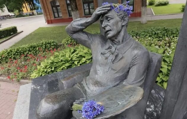 &laquo;Шагал. Шагал&hellip;&raquo; &mdash; пастаноўка Тэатра імя Якуба Коласа ў двары музея на Пакроўскай