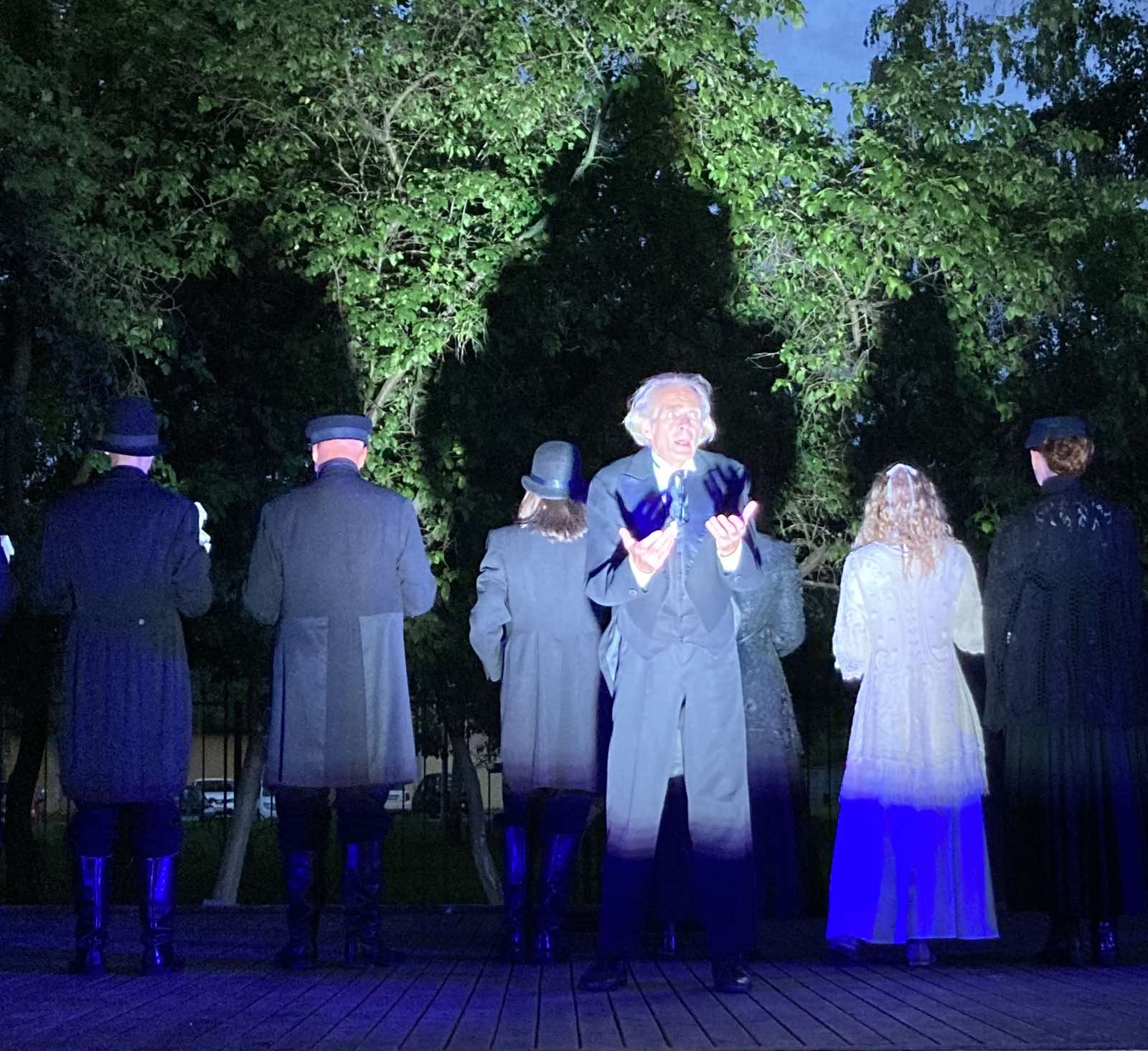 &laquo;Шагал. Шагал&hellip;&raquo; &mdash; пастаноўка Тэатра імя Якуба Коласа ў двары музея на Пакроўскай