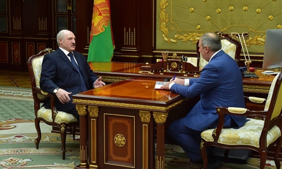 Президент Беларуси провел встречу с руководителем Банка развития